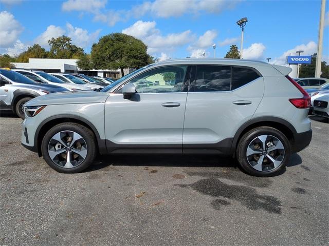 new 2025 Volvo XC40 car, priced at $42,965