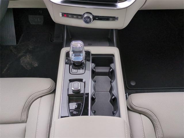 new 2026 Volvo XC90 Plug-In Hybrid car, priced at $83,395