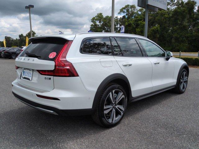 new 2024 Volvo V60 Cross Country car, priced at $51,135