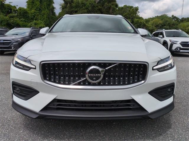 new 2024 Volvo V60 Cross Country car, priced at $47,263