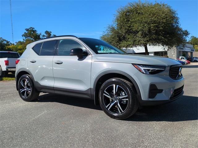 new 2026 Volvo XC40 car, priced at $38,365