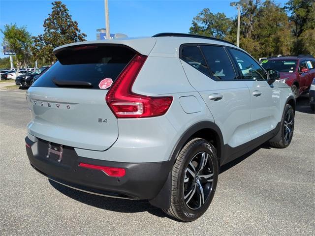 new 2026 Volvo XC40 car, priced at $38,365