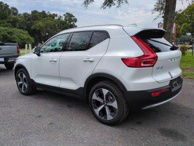 new 2025 Volvo XC40 car, priced at $42,949