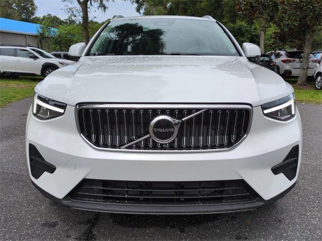 new 2025 Volvo XC40 car, priced at $42,949