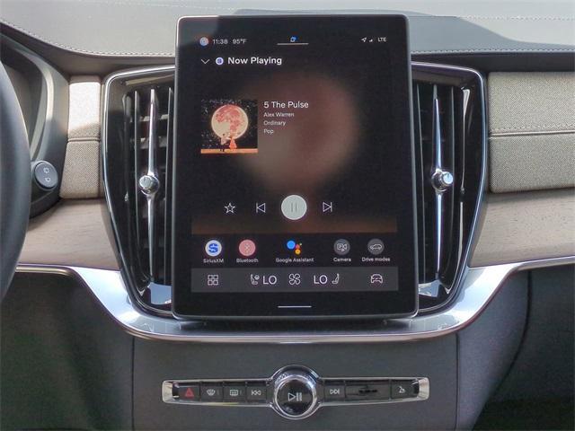 new 2025 Volvo XC90 car, priced at $68,155