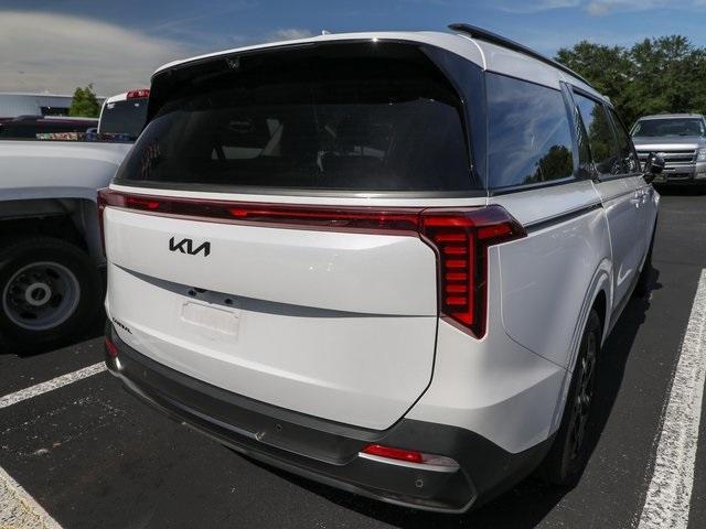 used 2025 Kia Carnival car, priced at $46,820
