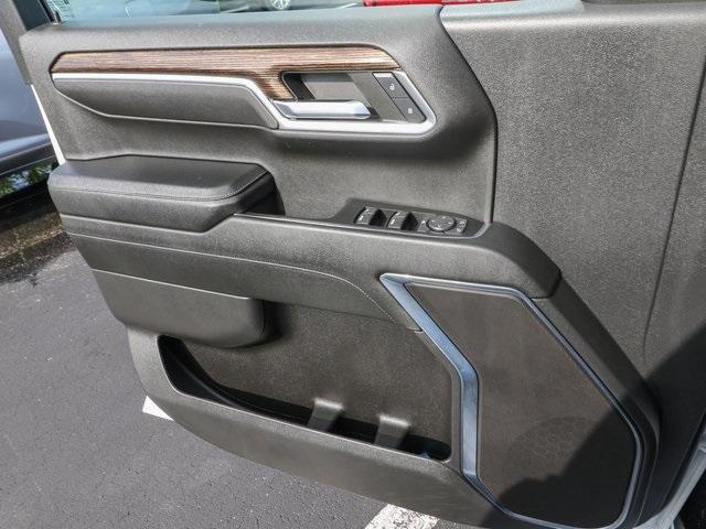 used 2023 GMC Sierra 1500 car, priced at $43,820