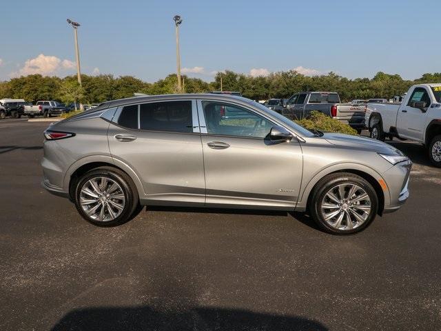 new 2025 Buick Envista car, priced at $31,585