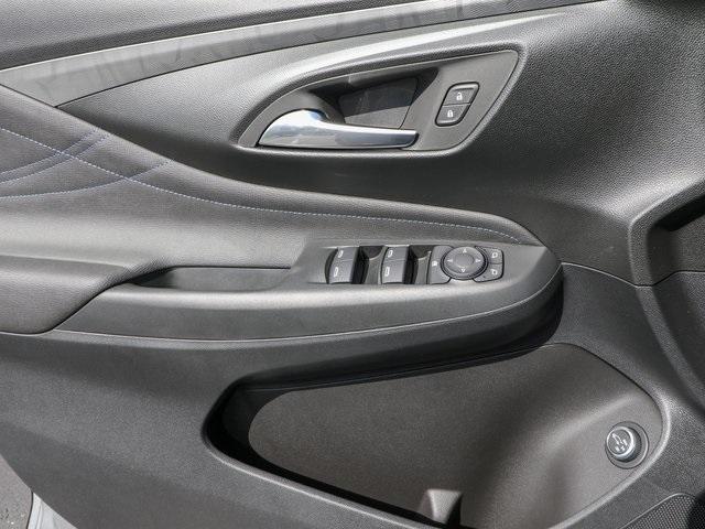 new 2025 Buick Envista car, priced at $28,525