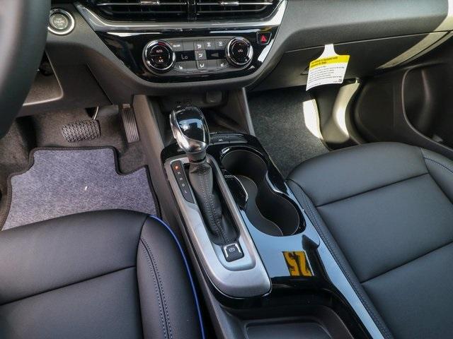 new 2025 Buick Envista car, priced at $28,525