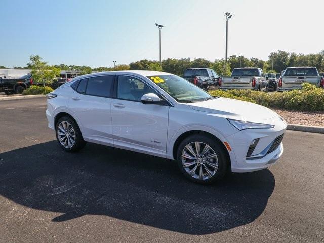 new 2025 Buick Envista car, priced at $30,939