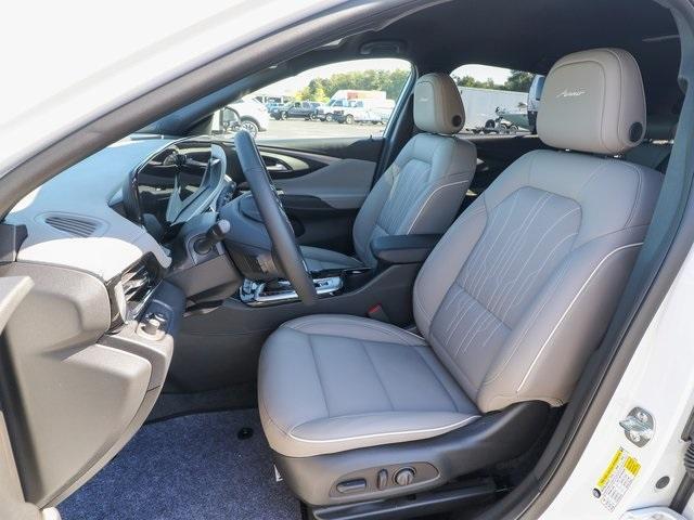 new 2025 Buick Envista car, priced at $30,939