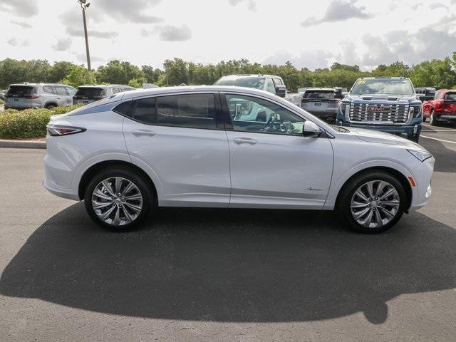 new 2025 Buick Envista car