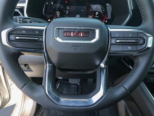 new 2025 GMC Canyon car, priced at $43,625