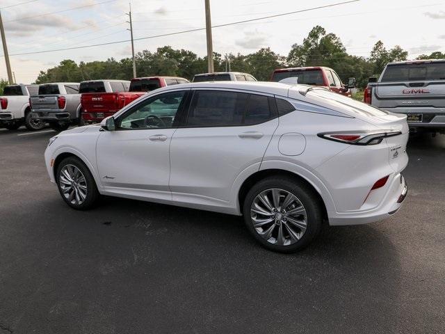 new 2025 Buick Envista car, priced at $31,885