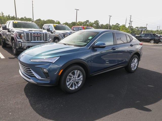 new 2025 Buick Envista car, priced at $25,535