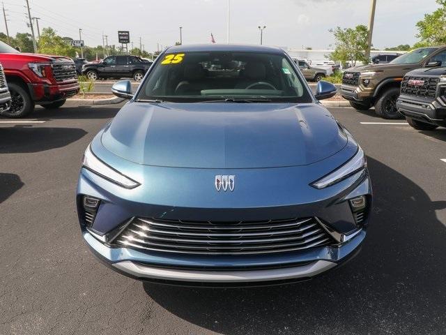 new 2025 Buick Envista car, priced at $25,535