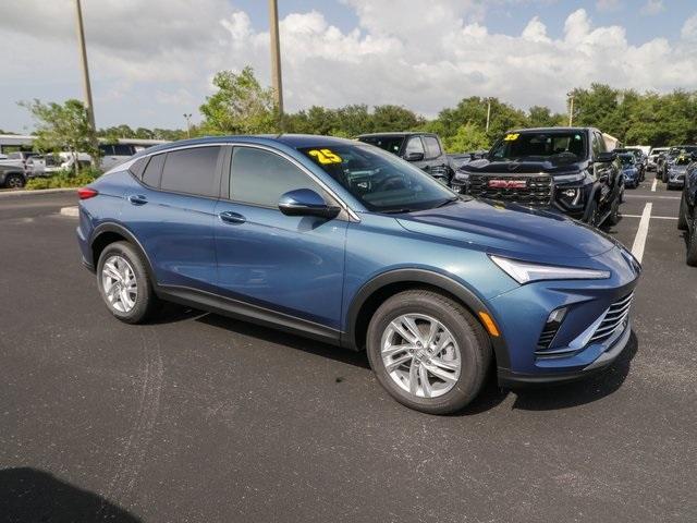 new 2025 Buick Envista car, priced at $25,535