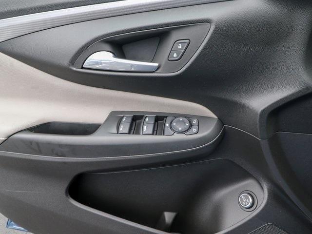 new 2025 Buick Envista car, priced at $30,040