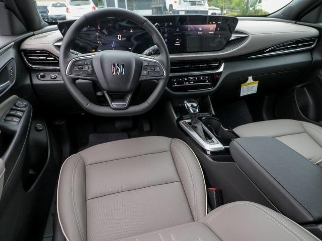 new 2025 Buick Envista car, priced at $30,040