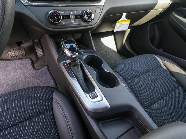 new 2025 Buick Envista car, priced at $25,785