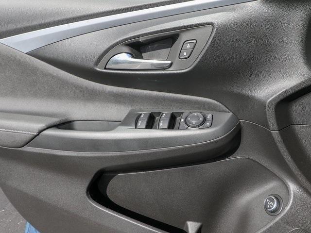 new 2025 Buick Envista car, priced at $25,785