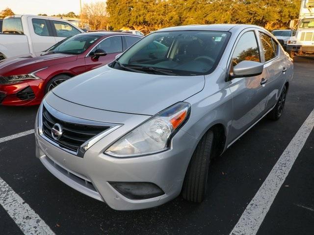 used 2018 Nissan Versa car