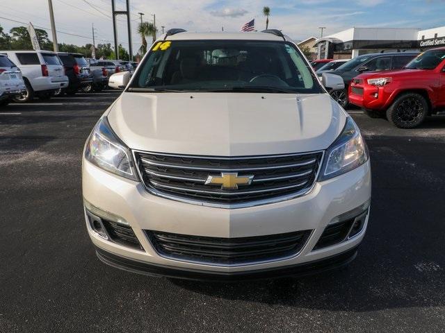used 2014 Chevrolet Traverse car, priced at $9,800