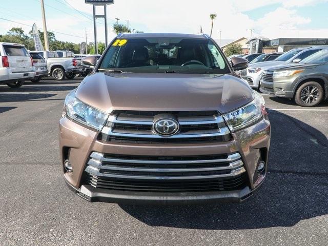 used 2019 Toyota Highlander car, priced at $34,820