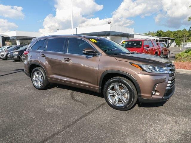 used 2019 Toyota Highlander car, priced at $34,820