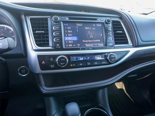 used 2019 Toyota Highlander car, priced at $34,820