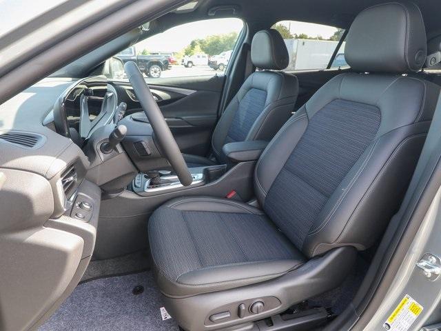 new 2025 Buick Envista car, priced at $26,530