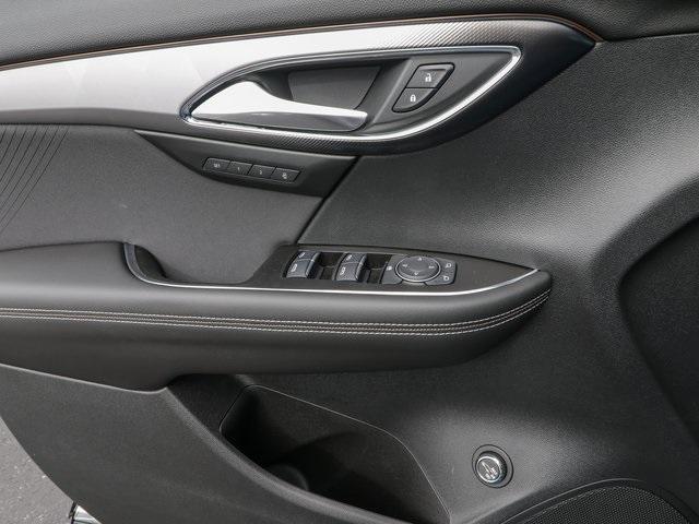 new 2025 Buick Envision car, priced at $43,539