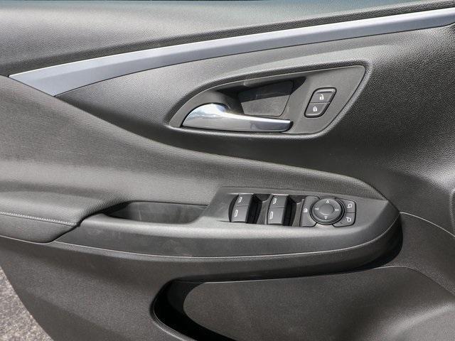 new 2025 Buick Envista car, priced at $25,190