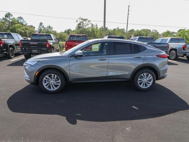 new 2025 Buick Envista car, priced at $25,190