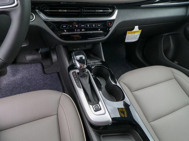 new 2025 Buick Envista car, priced at $30,040