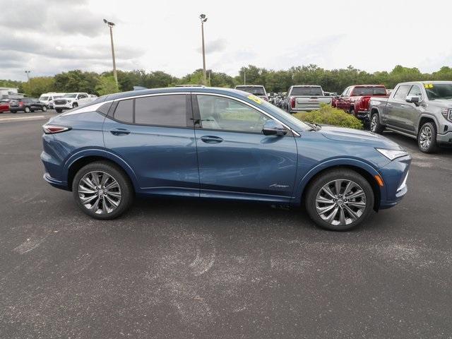new 2025 Buick Envista car, priced at $30,040