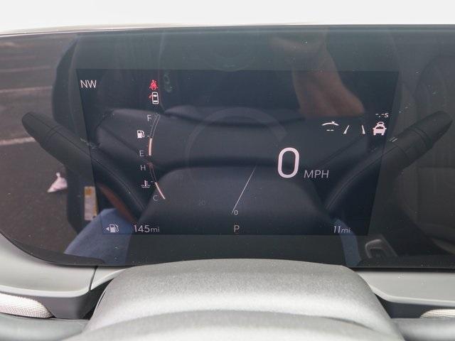 new 2025 Buick Envista car, priced at $30,040