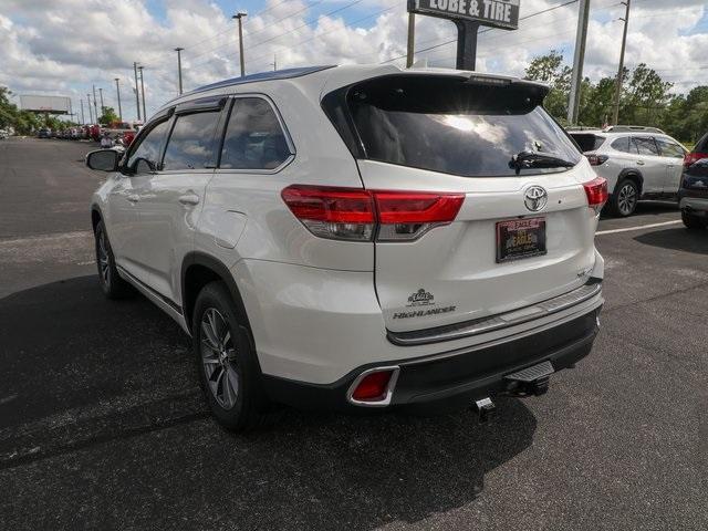 used 2018 Toyota Highlander car, priced at $25,920