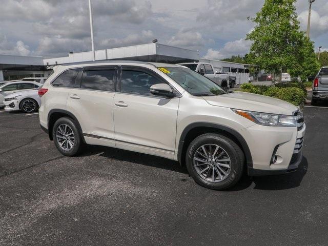 used 2018 Toyota Highlander car, priced at $25,920