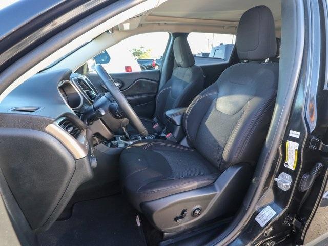 used 2016 Jeep Cherokee car