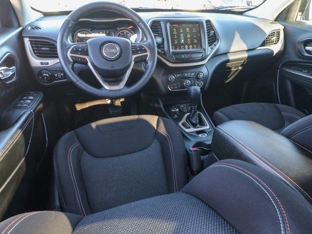 used 2016 Jeep Cherokee car