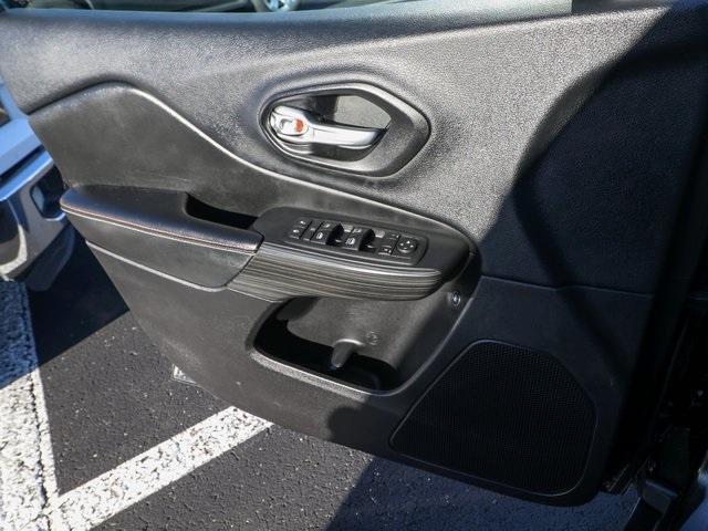 used 2016 Jeep Cherokee car