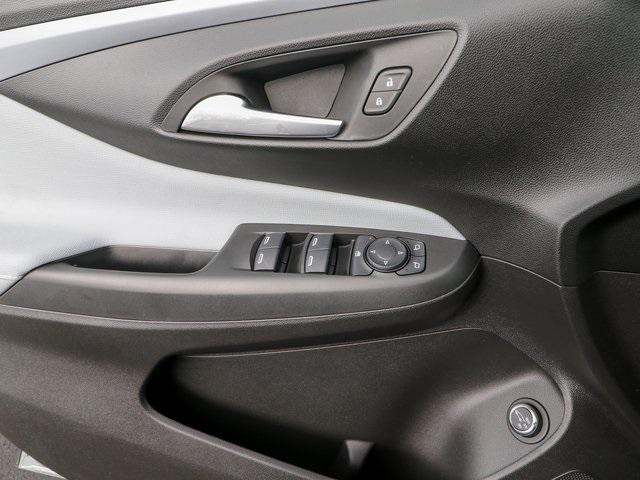new 2025 Buick Envista car, priced at $26,530