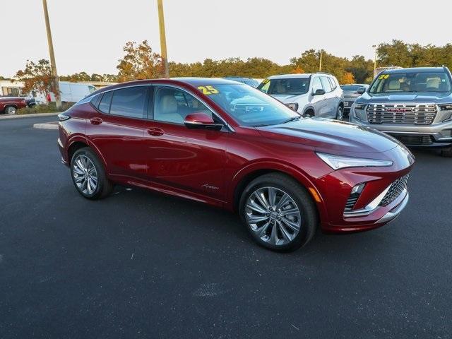 new 2025 Buick Envista car, priced at $31,285