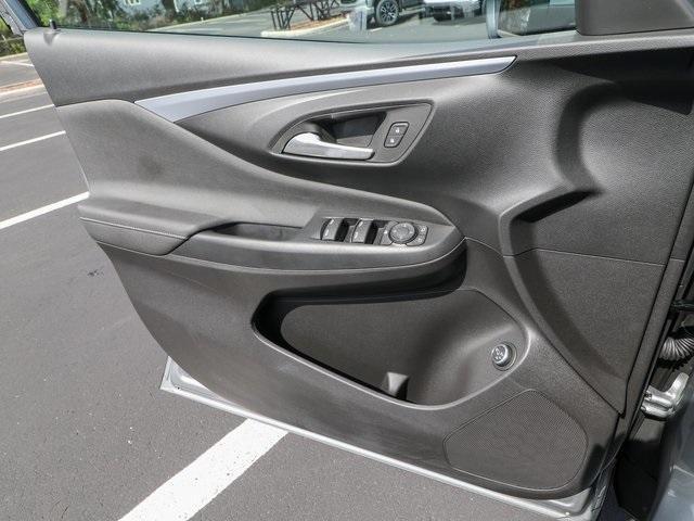 new 2025 Buick Envista car, priced at $27,875