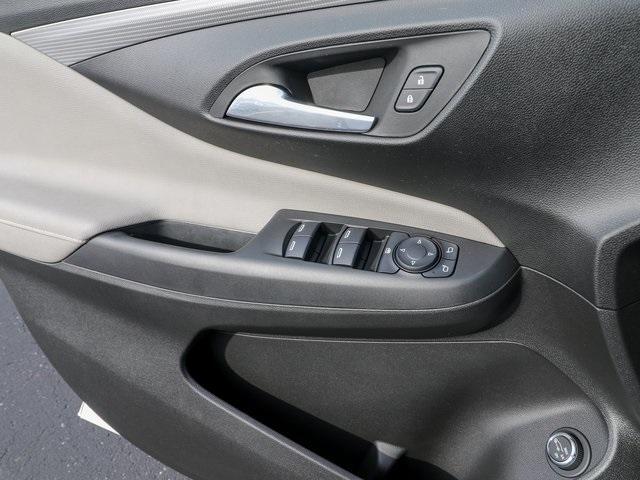 new 2025 Buick Envista car, priced at $31,435