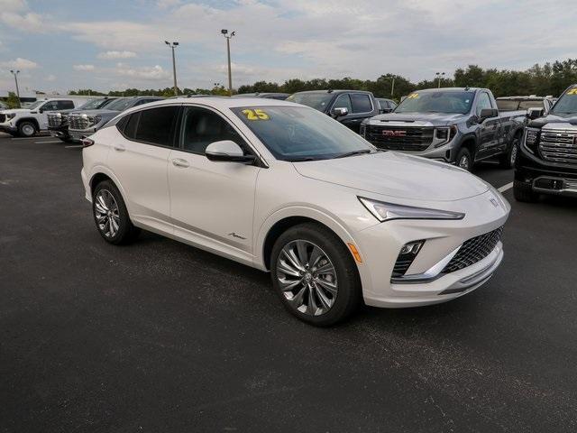 new 2025 Buick Envista car, priced at $31,435