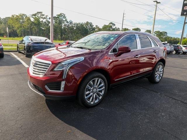 used 2017 Cadillac XT5 car, priced at $25,720