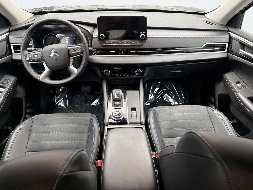 used 2024 Mitsubishi Outlander car, priced at $24,999